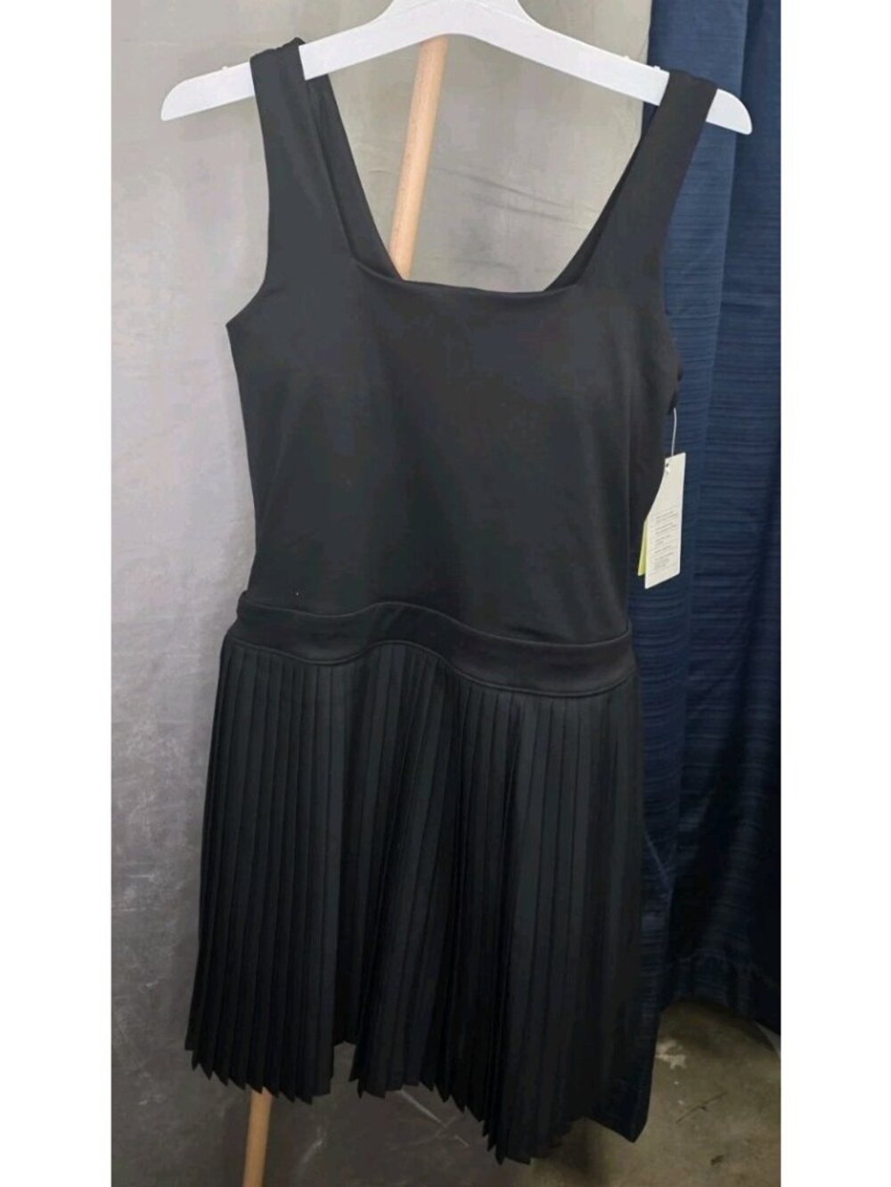 NWT All in Motion Black Pleated Active Dress Women's Small Built-In Shorts WL381